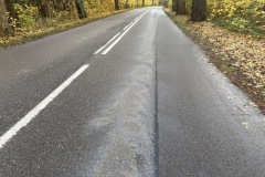 #108 10.11.2025r. Łętowo - plama substancji powodująca śliskość na jezdni drogi powiatowej nr DP 1438G